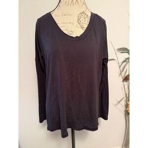 Lululemon Black Long Sleeve V Neck Athletic Top Women's Size 10